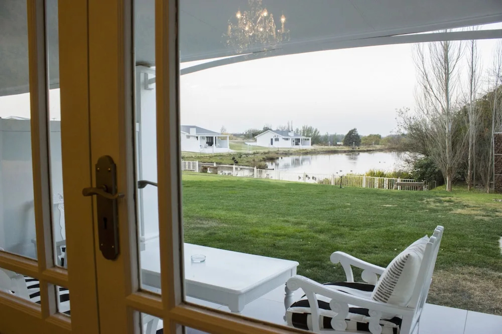 La Riviera Guesthouse