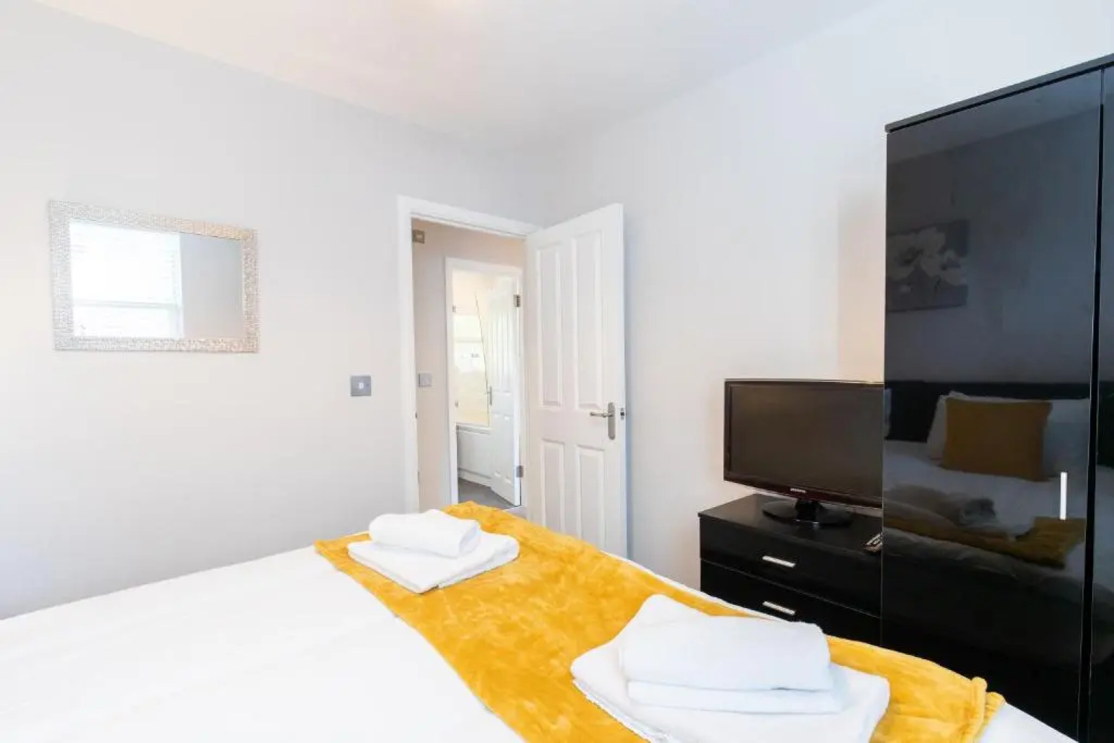 Velvet 2-bedroom Apartment, Brewery Road, Hoddesdon