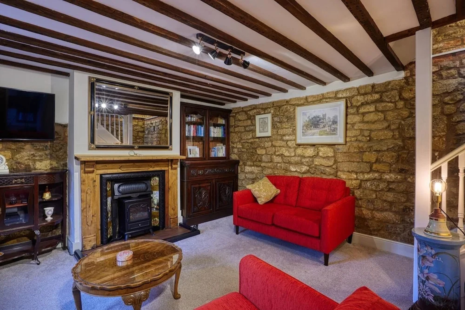 Fab 2 Bed Cotswolds Cottage With Private Courtyard