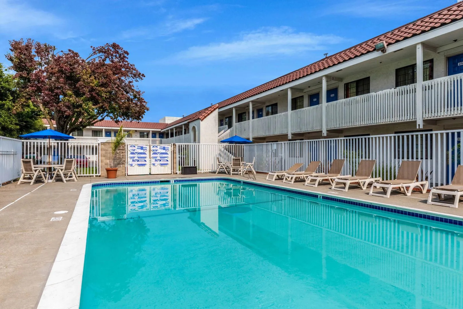 Super 8 by Wyndham Petaluma