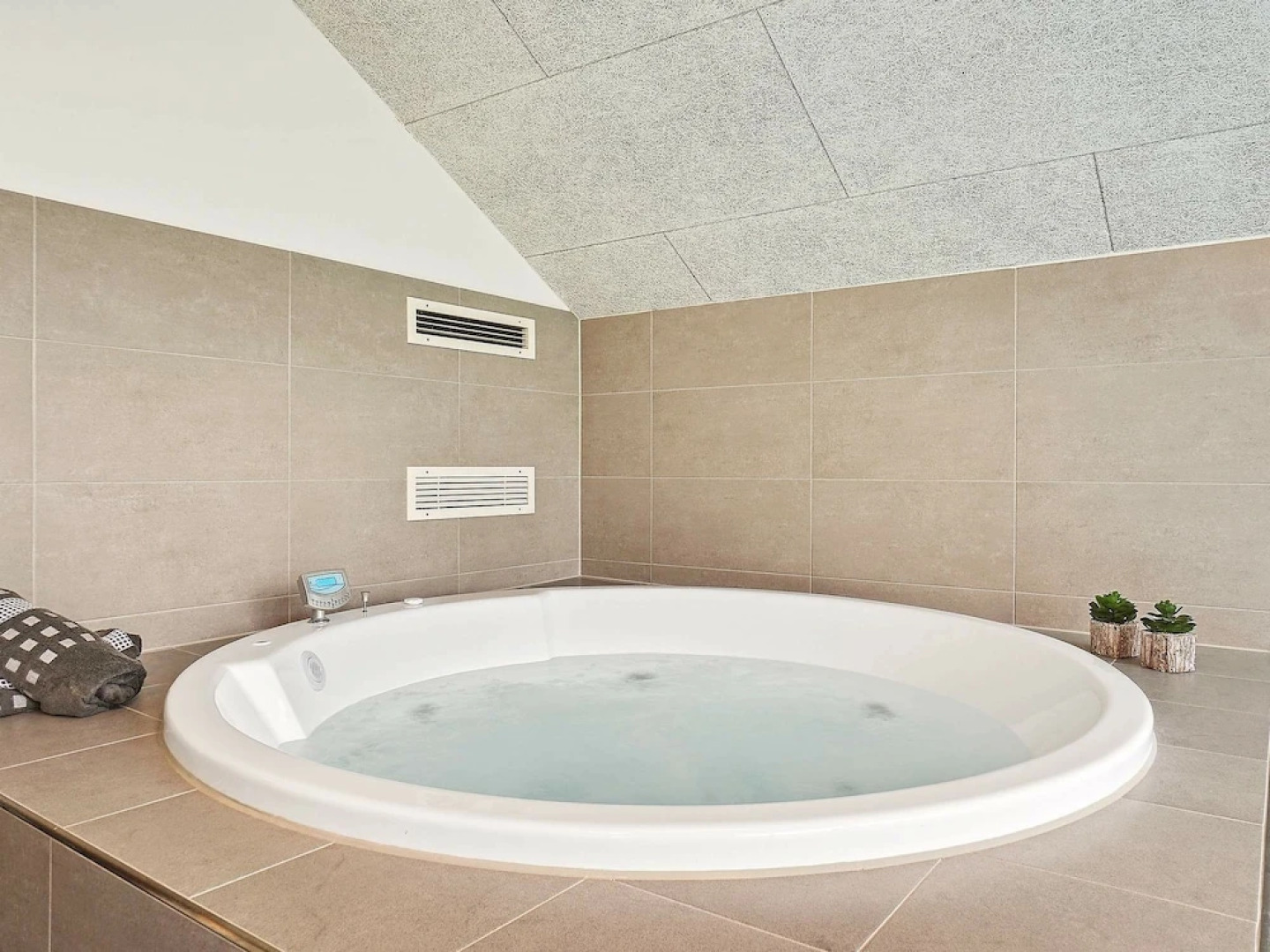 Stunning Holiday Home in Hovedstaden With Swimming Pool