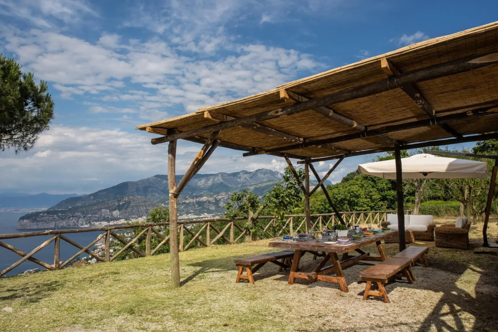 Villa Giulia amazing villa with pool, patio, bbq and sea views