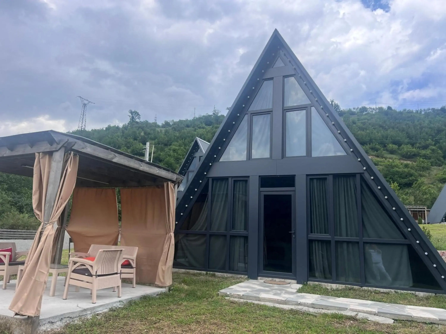 Green Villa Resort White