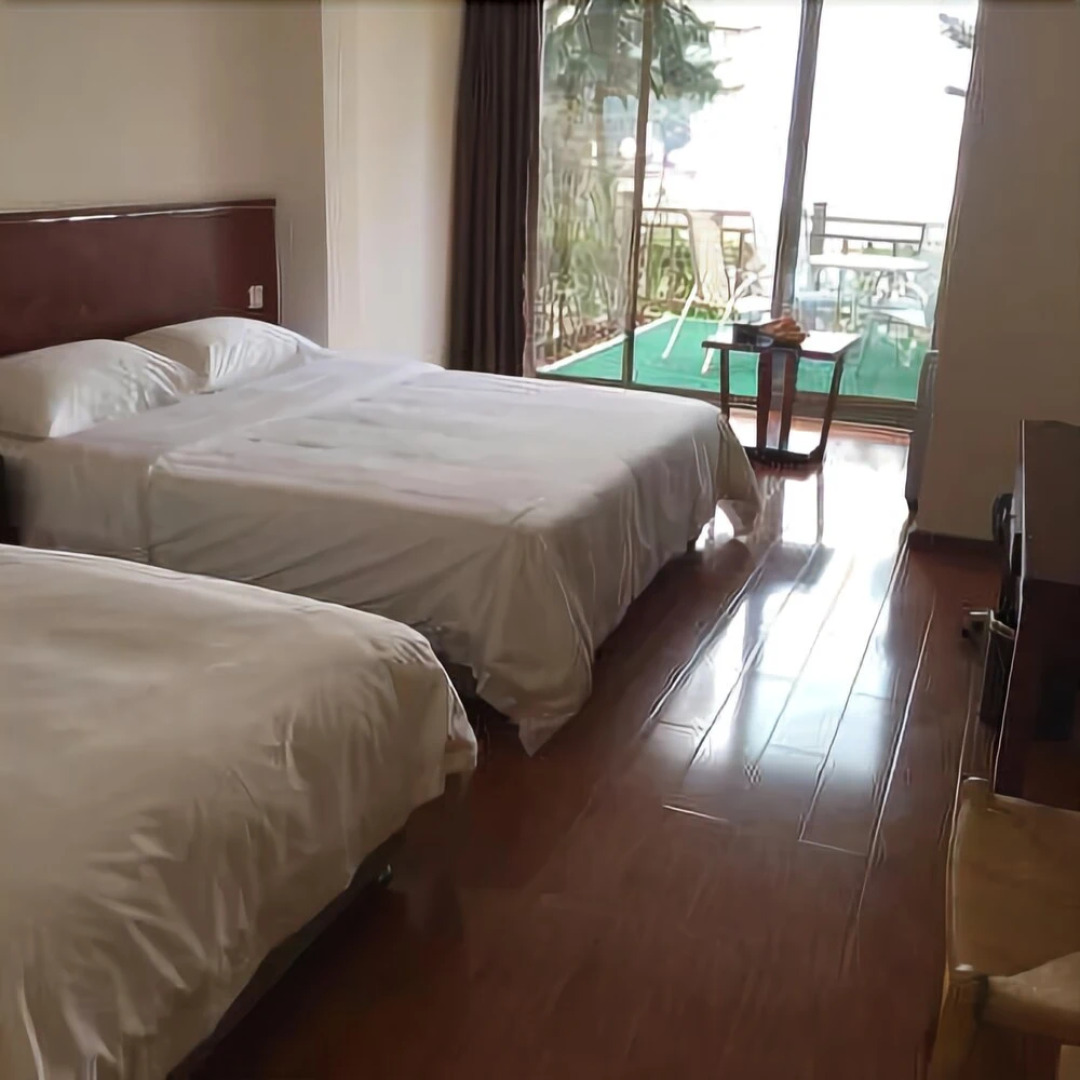 Huadao Holiday Hotel