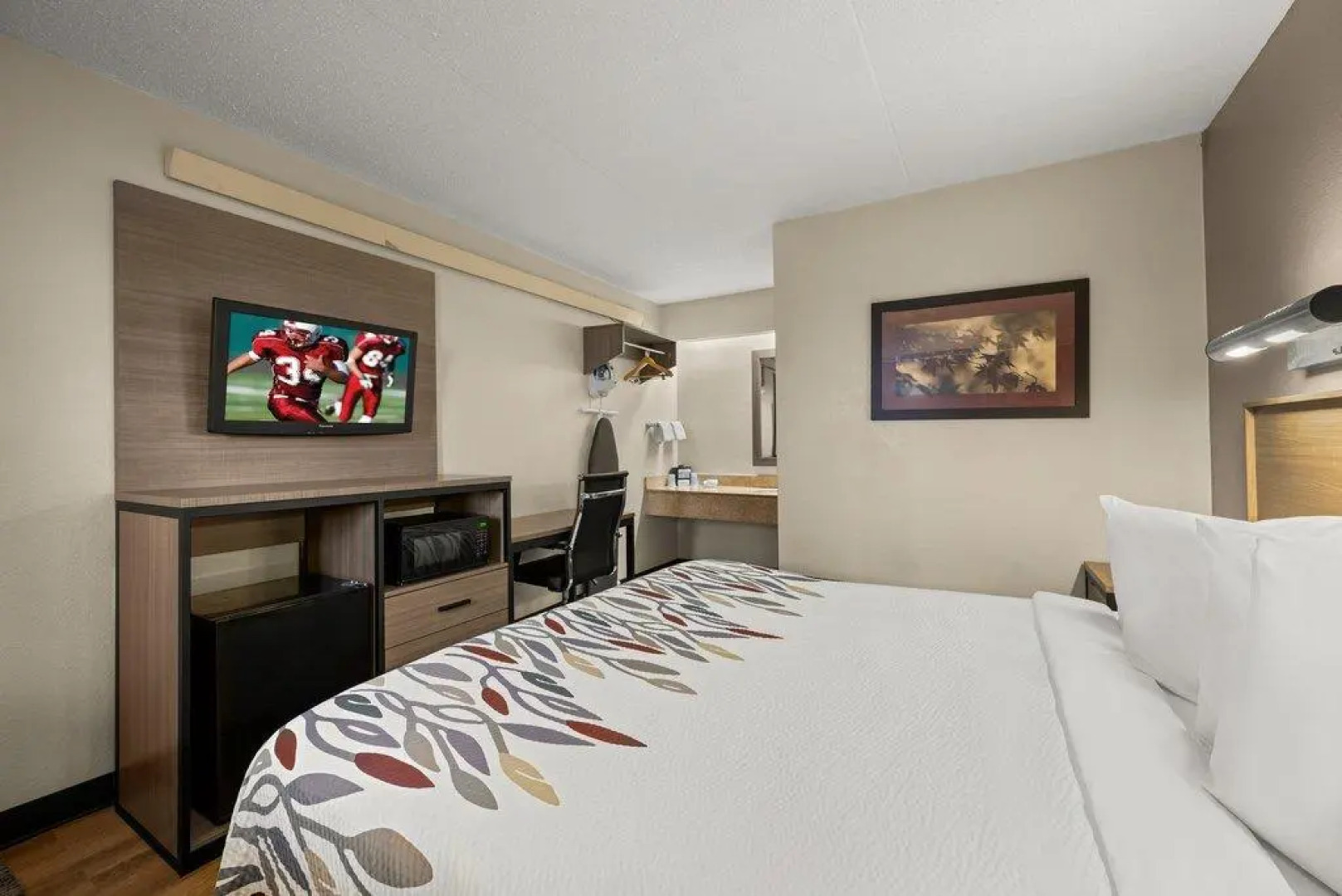 Red Roof Inn Detroit - Royal Oak/ Madison Heights