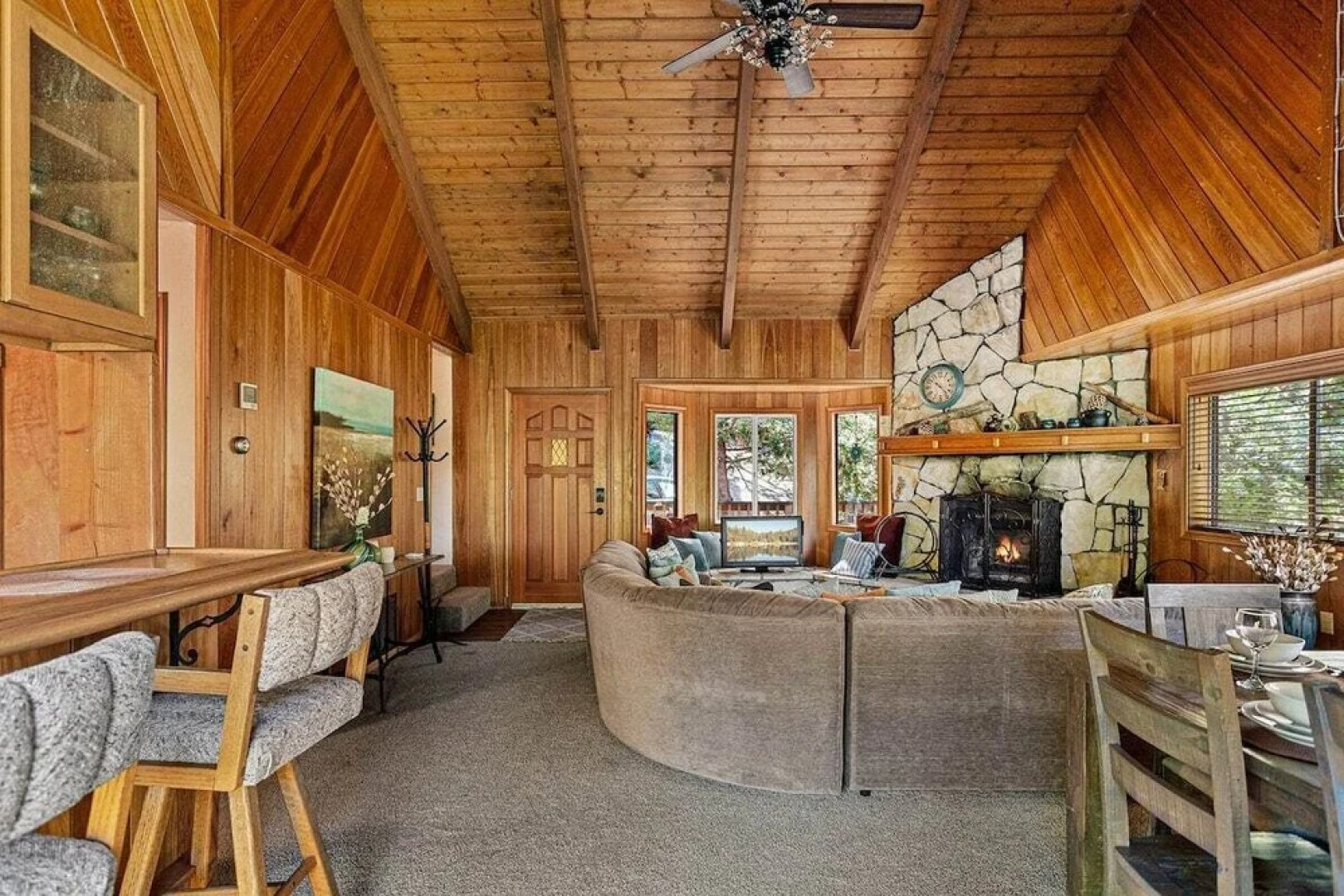 Pioneer Ridge by AvantStay Charming Hide Out Nestled In The Forest With BBQ