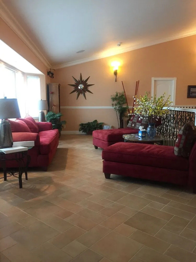 Aurora Pioneer Manor