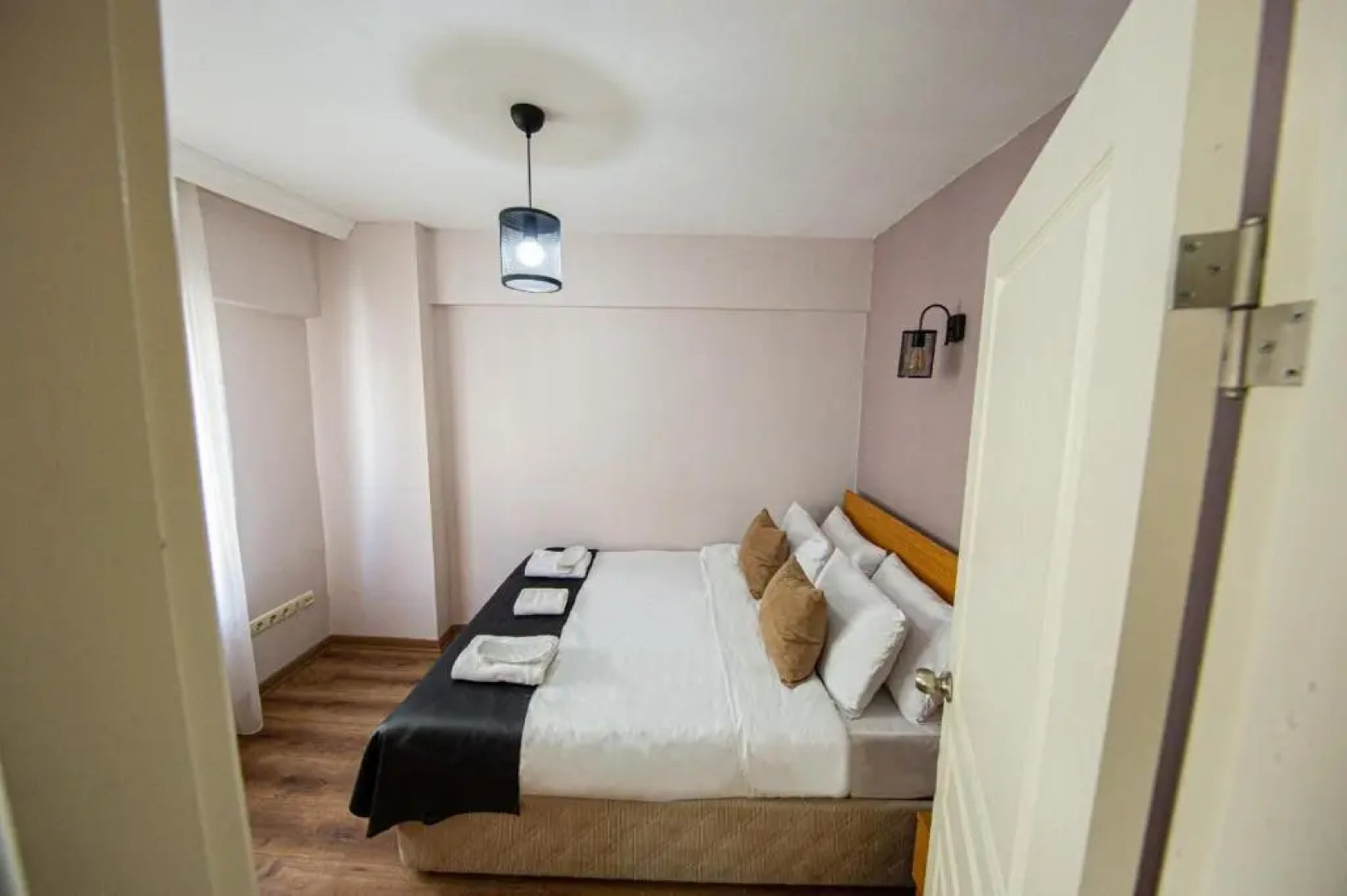 Three Apples Suites and Hotel