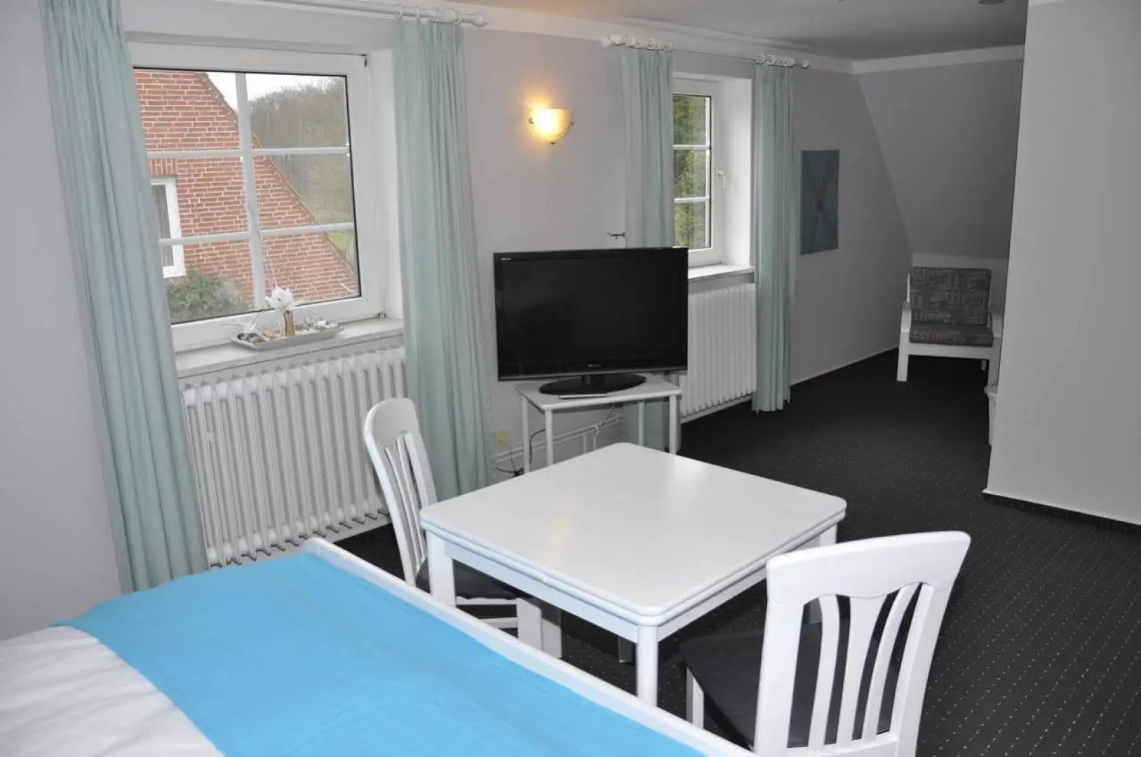 Basalt Hotel Restaurant Lounge