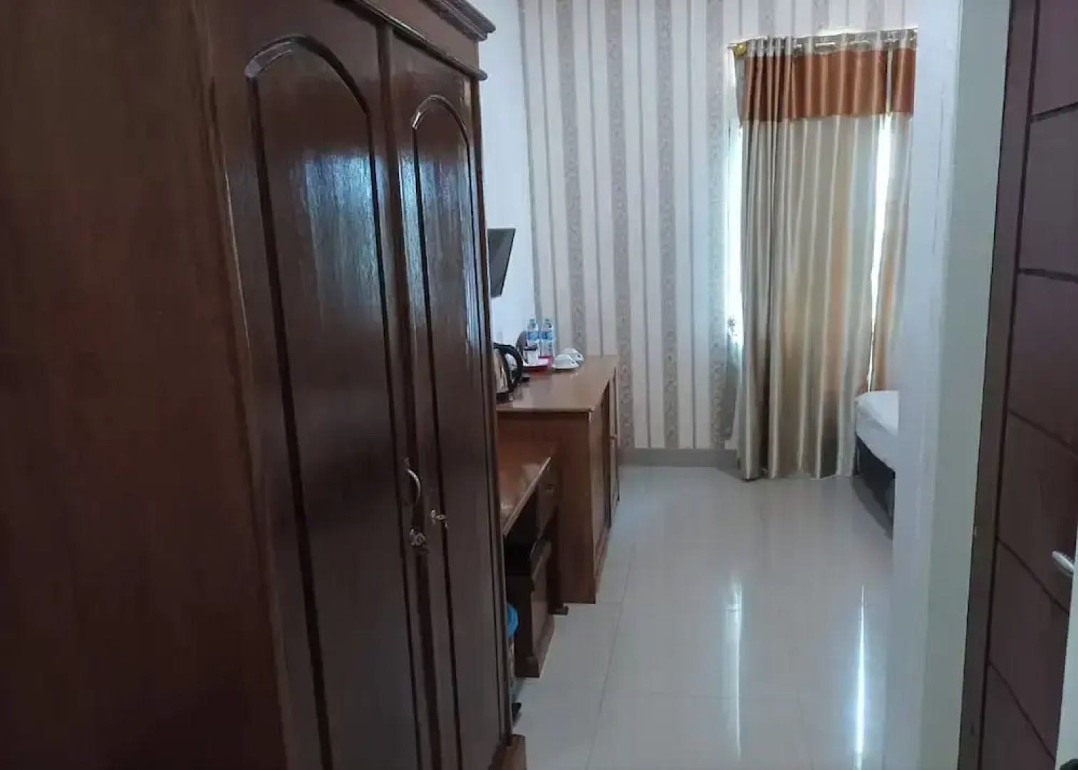 Robbani Edotel Liwa Syariah