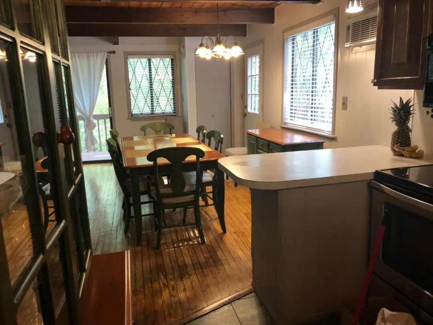 Cozy Cottage at Saw Creek