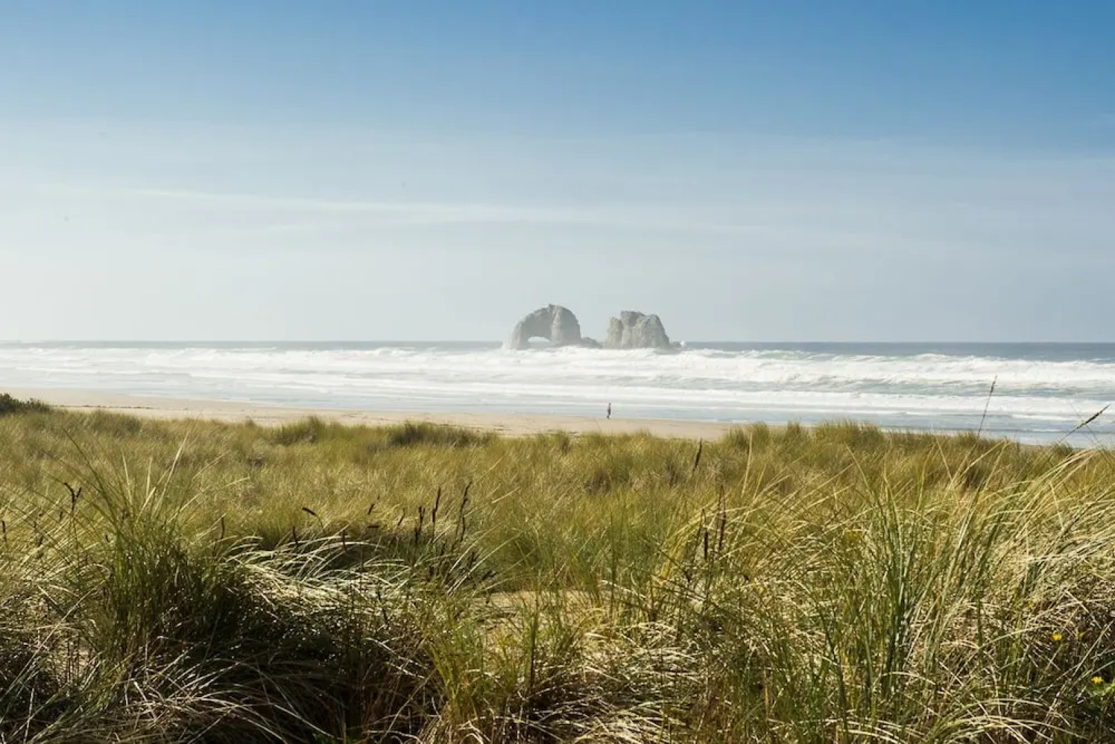 The Hamptons 2 Br cottage by RedAwning