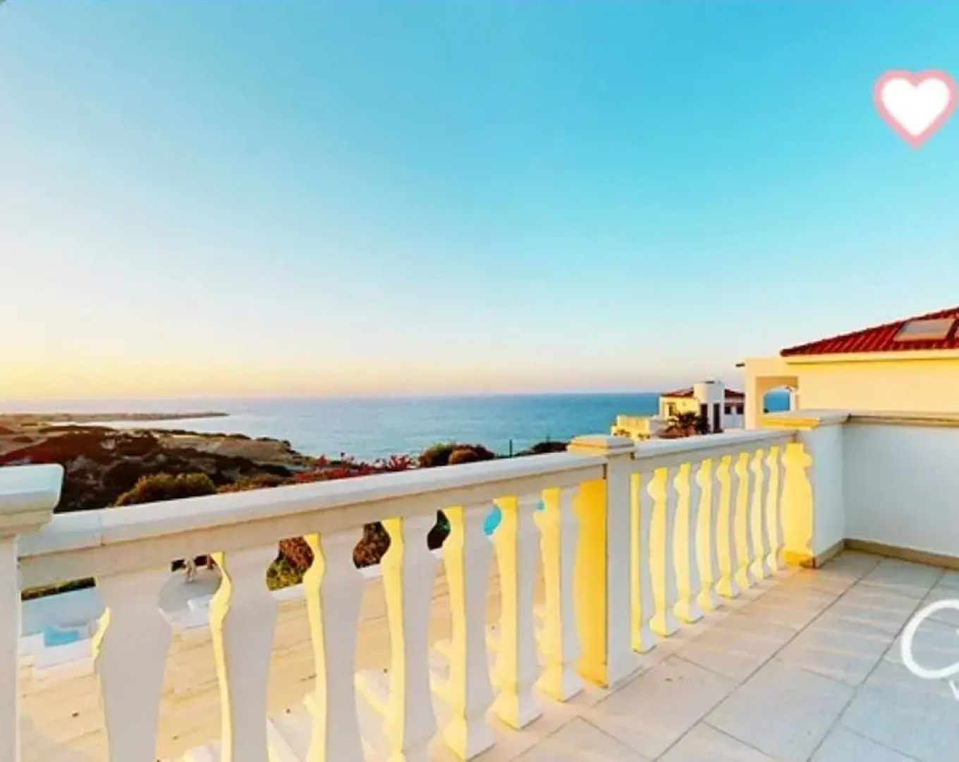 Marina Magic Sunset Villa-pool-parking-3br