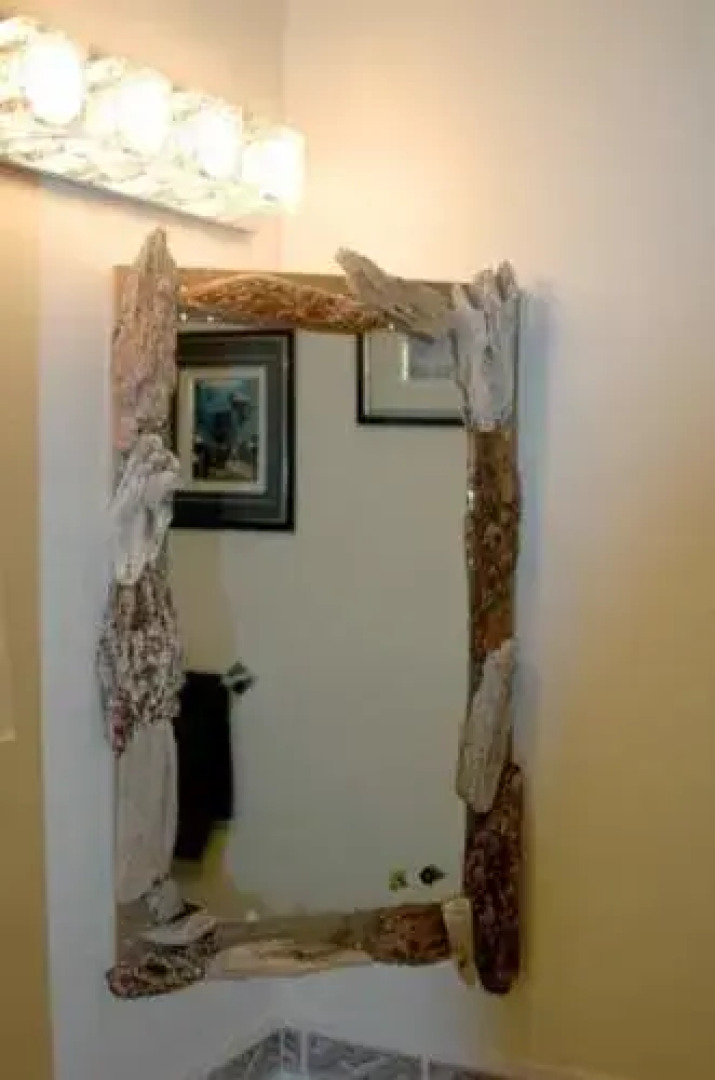 The Upper Deck Guesthouse