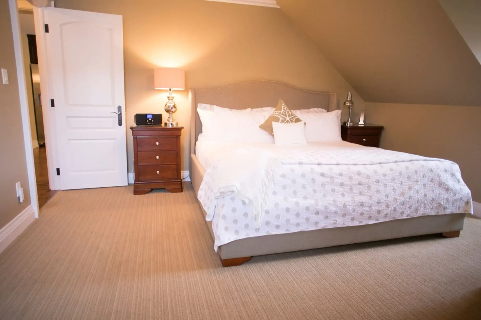 124 on Queen Hotel & Spa