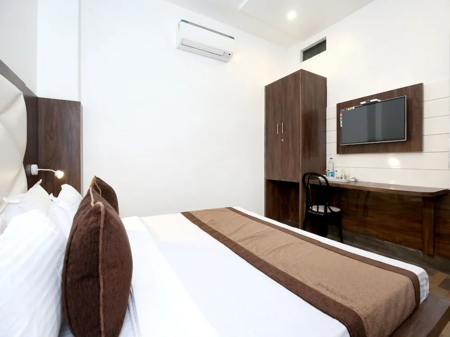 OYO 11632 Hotel Stay INN Classic