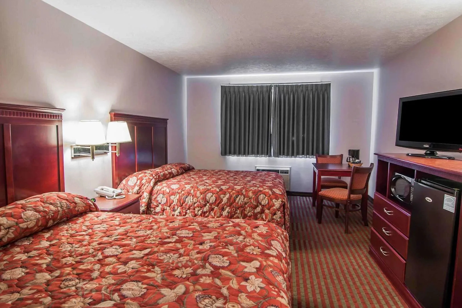 Bridgeway Inn & Suites Sublimity