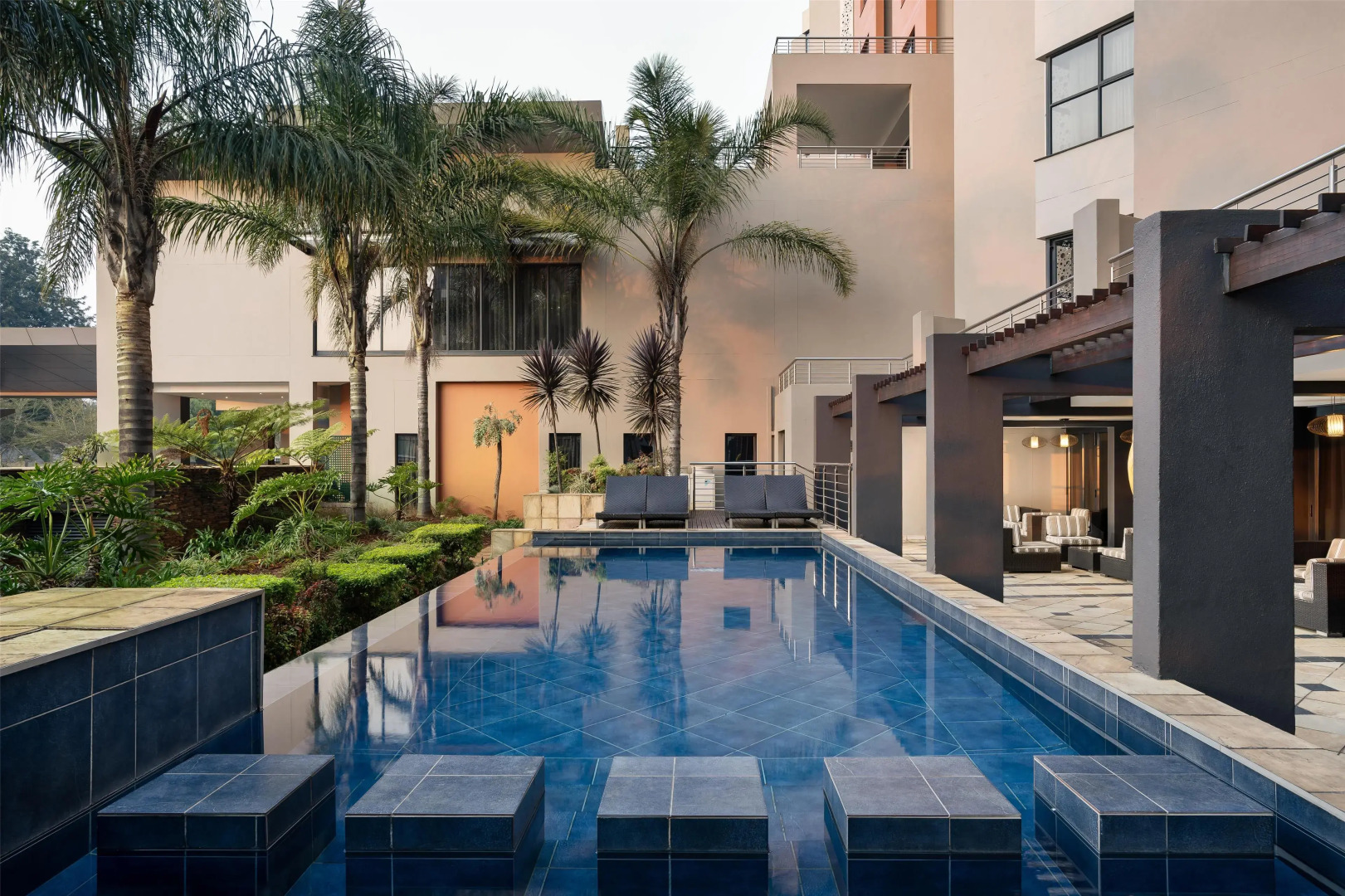 Premier Hotel OR Tambo