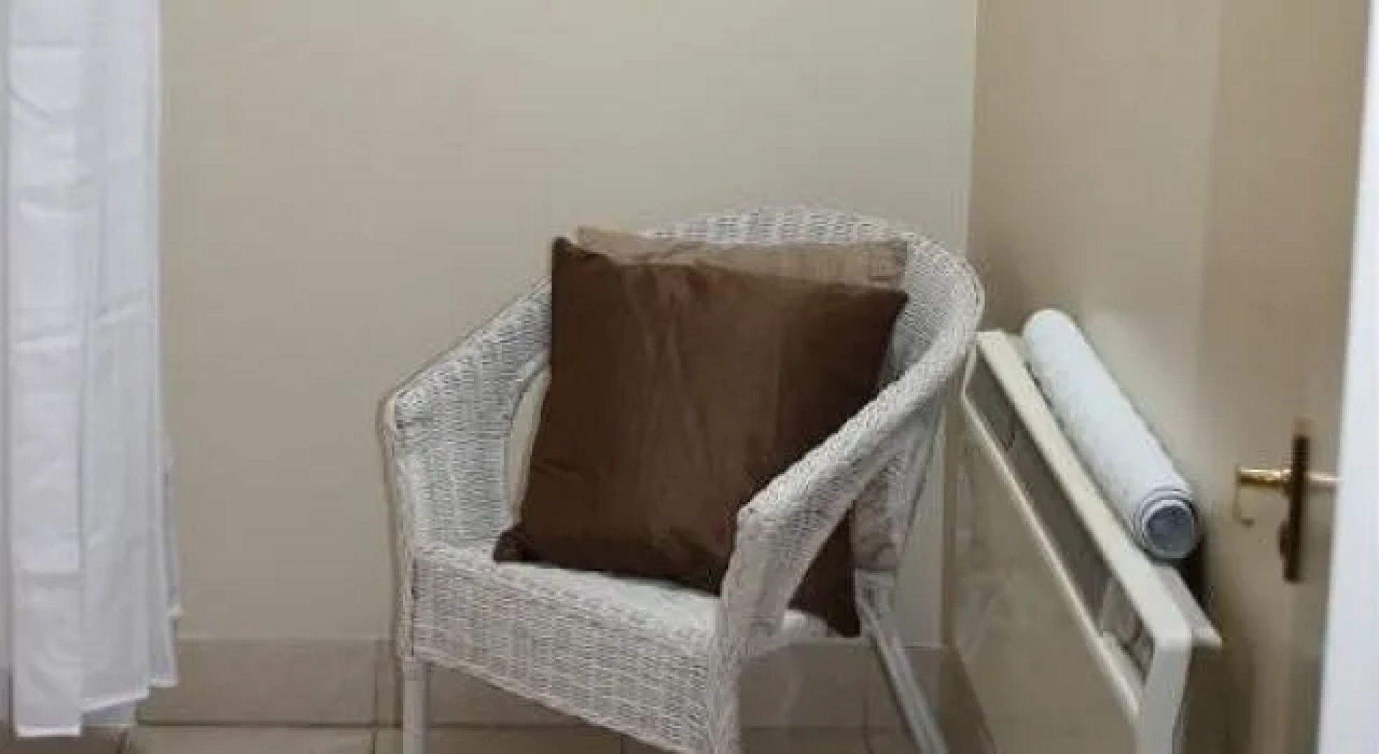 The Hollow Bottom - B&B