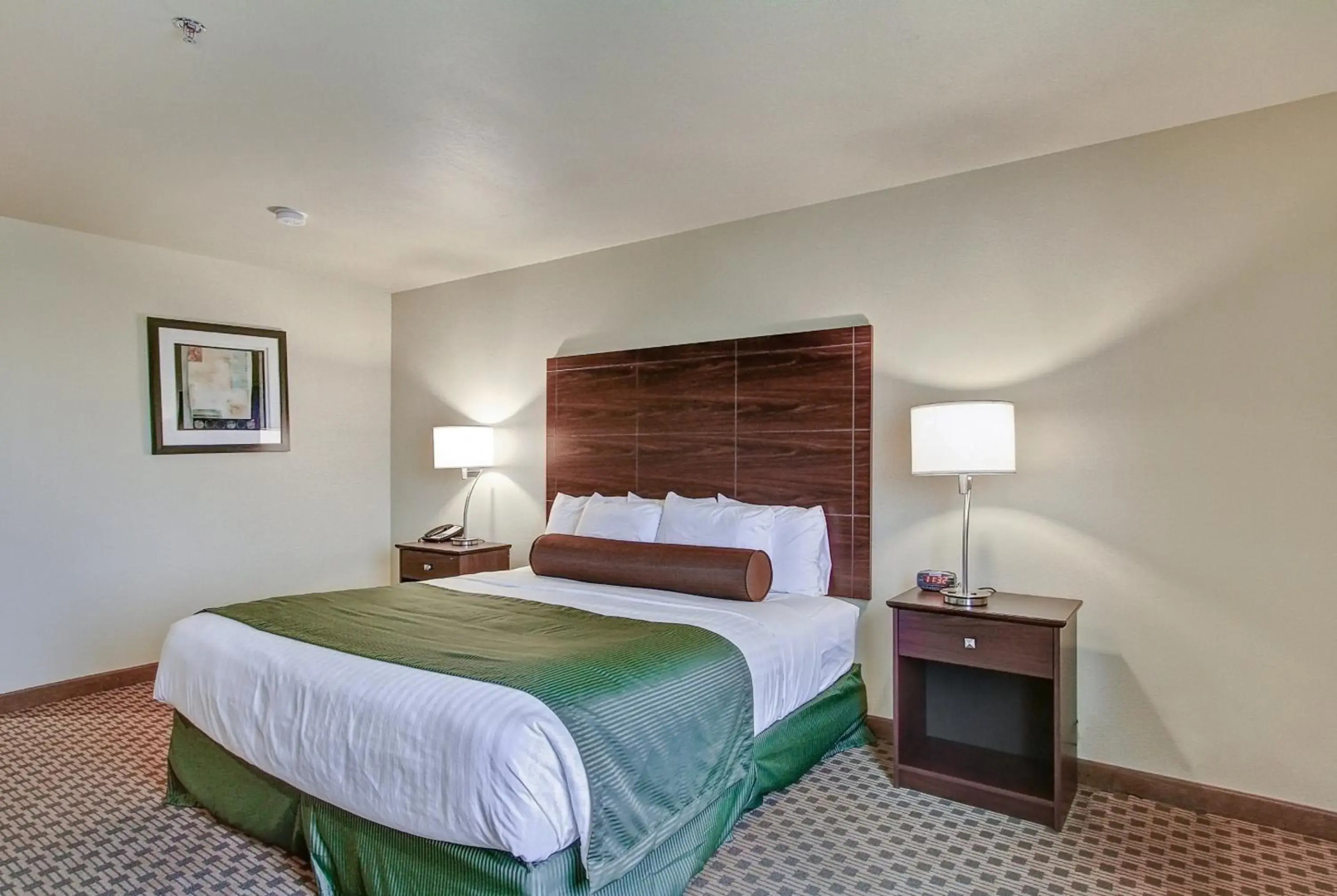 Cobblestone Hotel & Suites – Pulaski/Green Bay