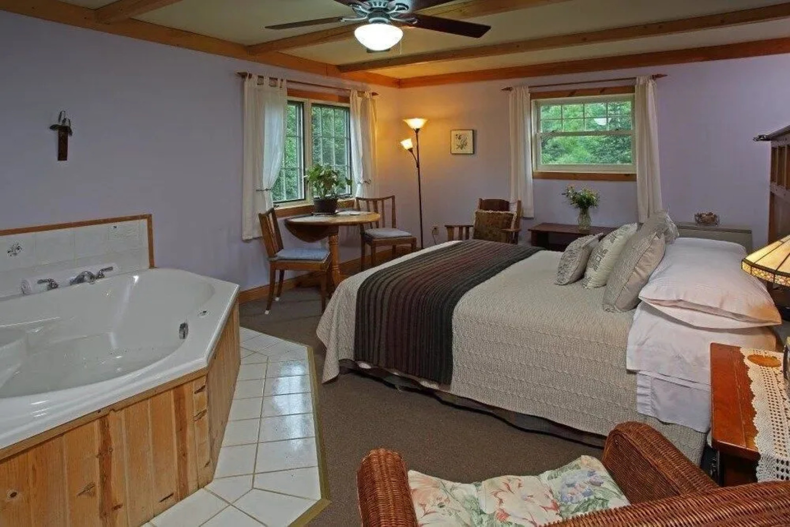 Poplar Creek Guesthouse Bed & Breakfast
