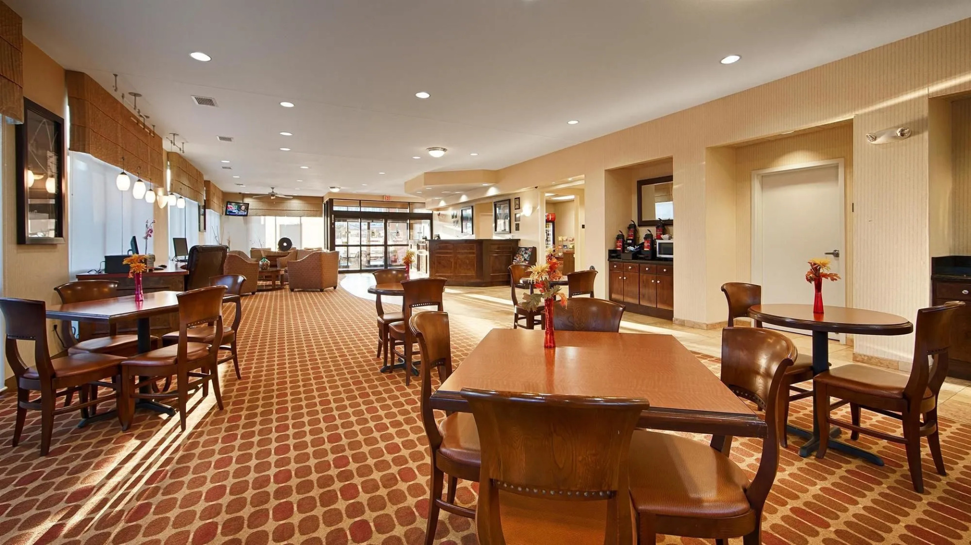 Best Western Plus Castlerock Inn & Suites