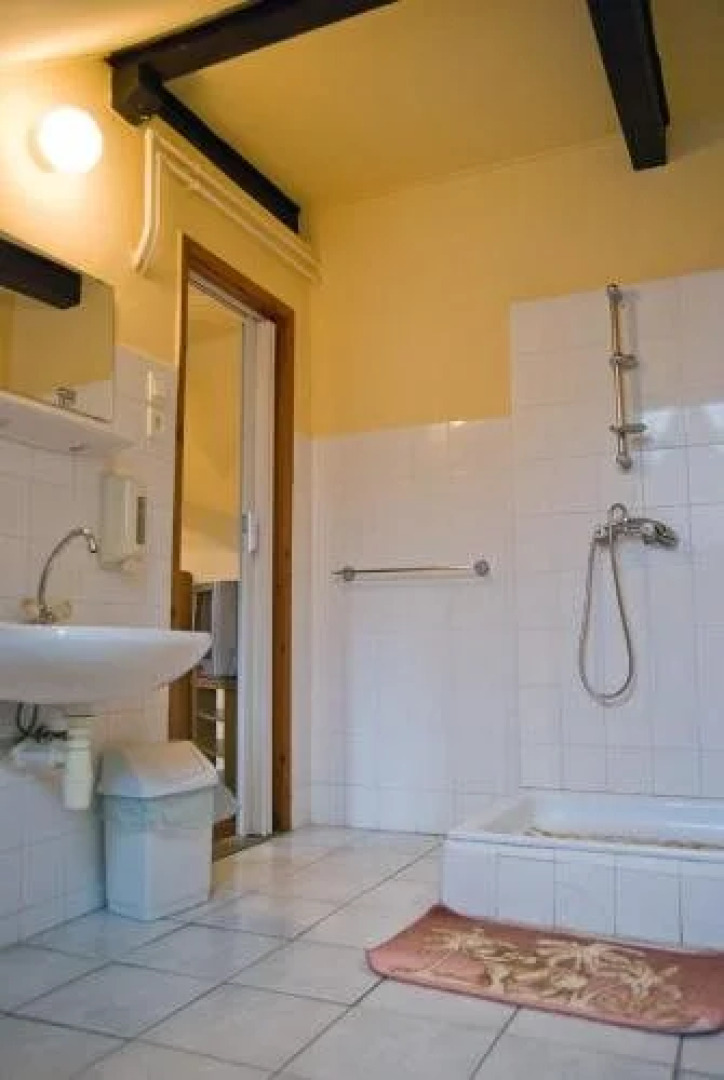 Thermal Kemping es Motel