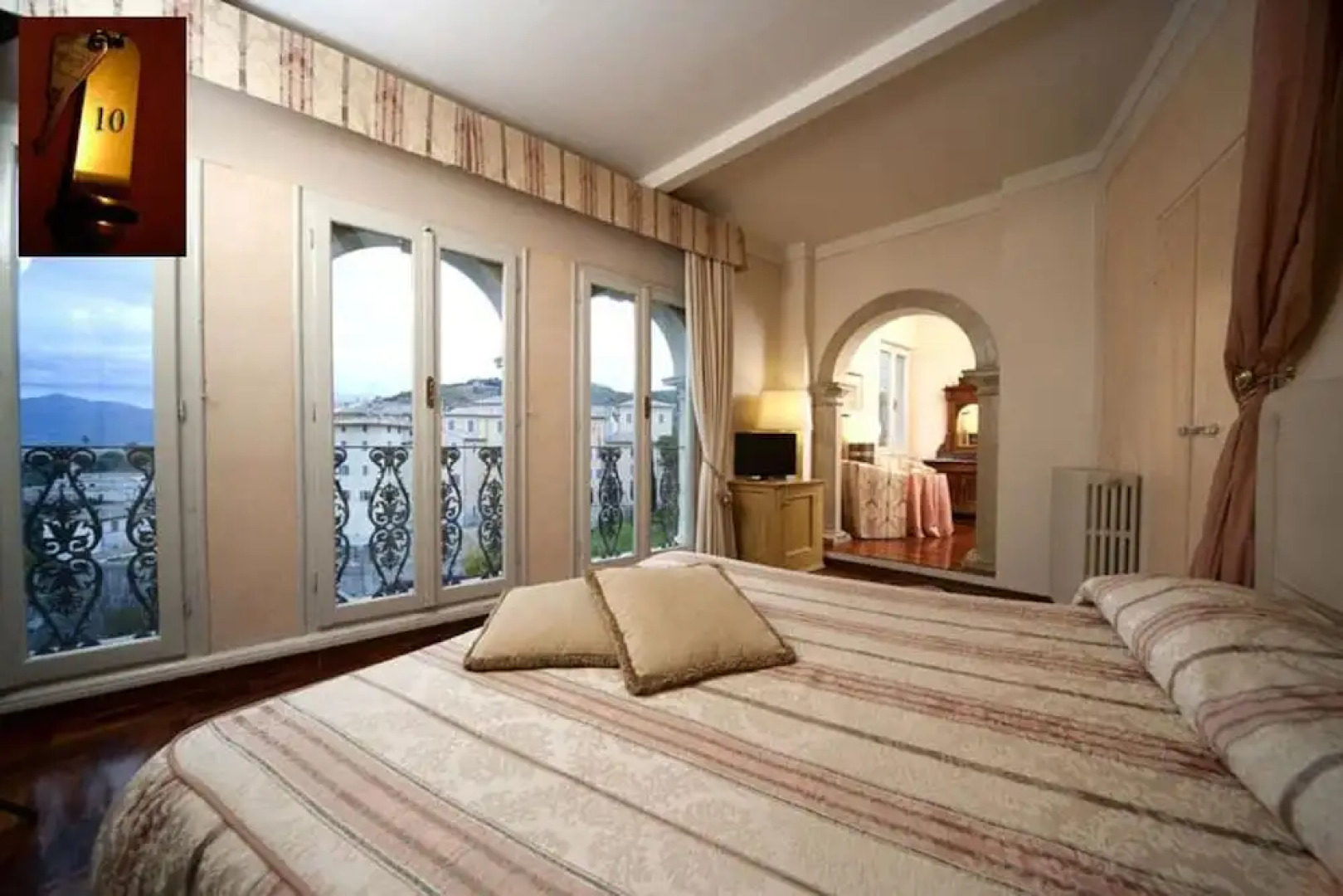 Palazzo Dragoni Residenza d'Epoca