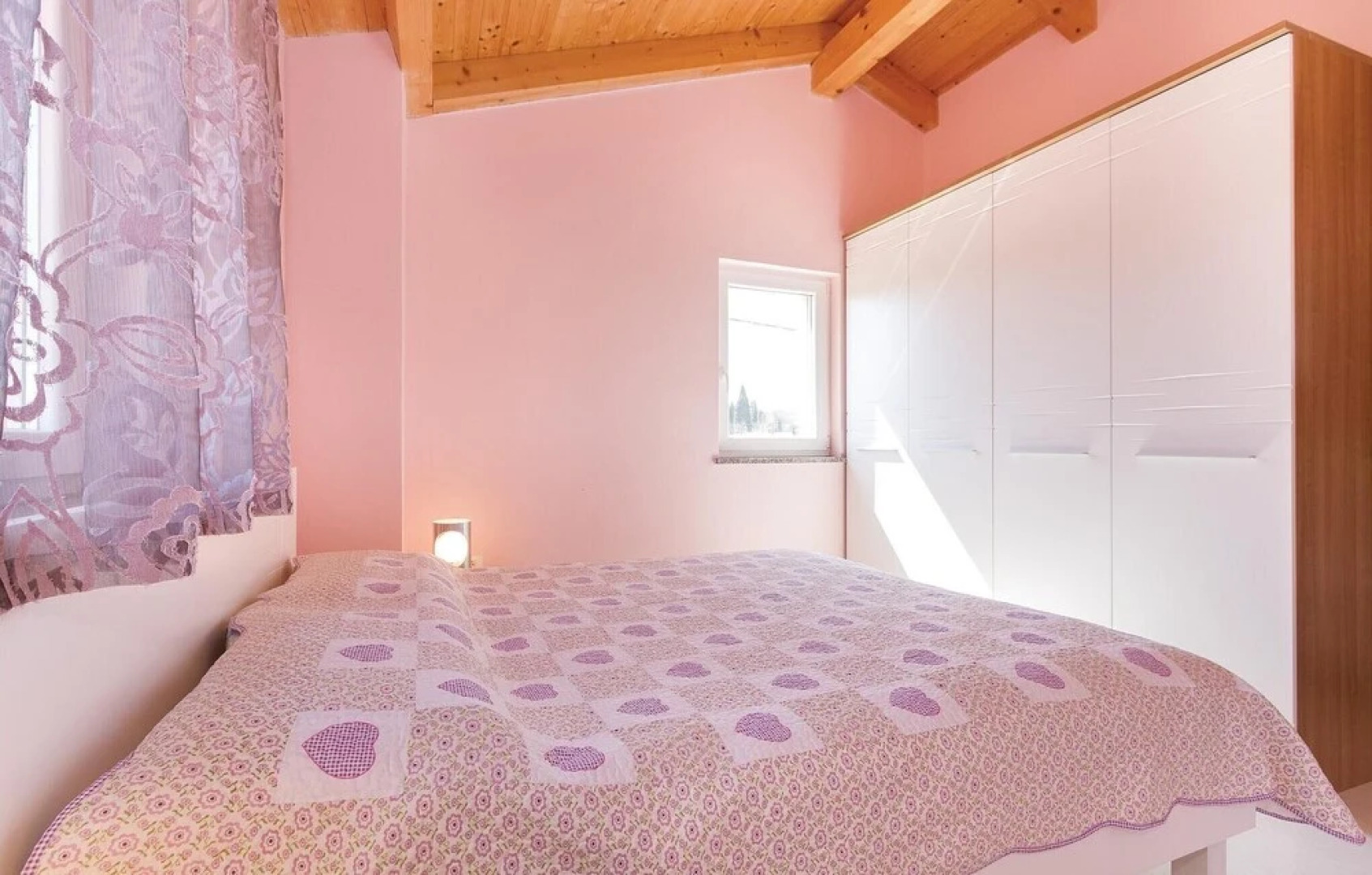 Stunning Home in Rovinjsko Selo With Wifi and 2 Bedrooms