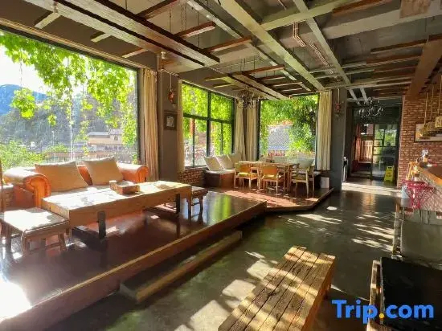 Tinghuatang Seaview Garden Inn