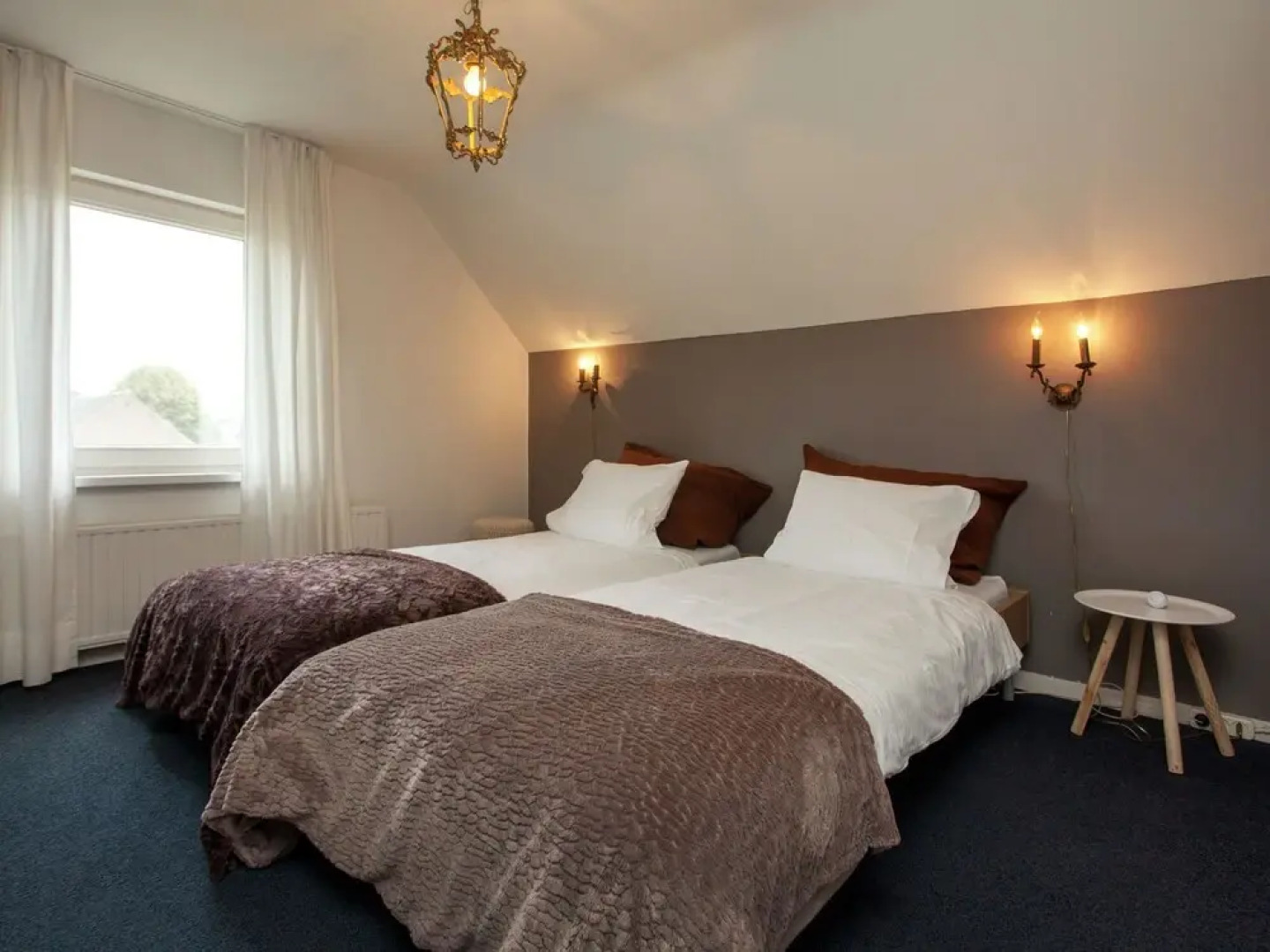 Majestic, Large Holiday Home near Leende Located Between Meadows & Forests