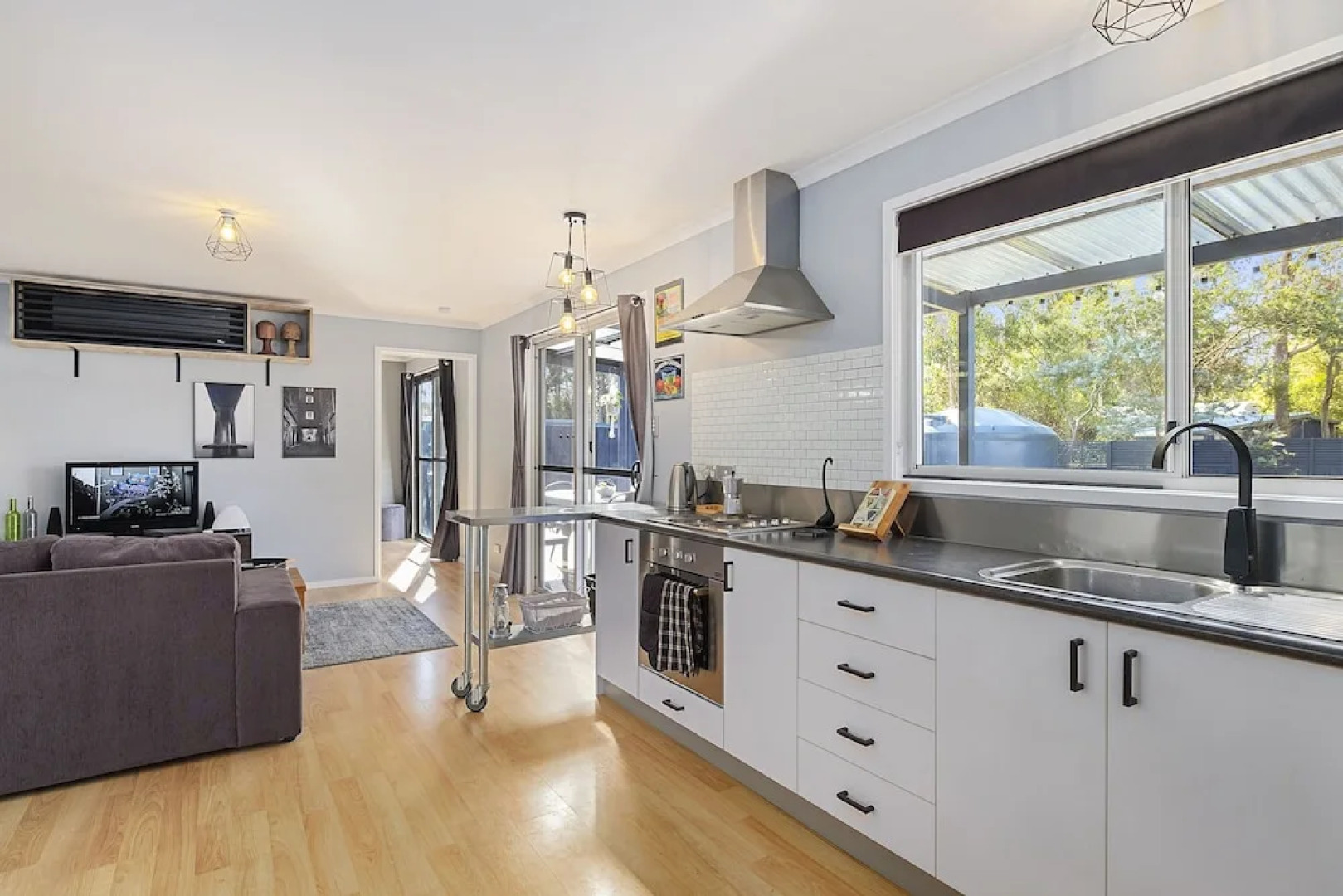 Three Beaches - Chic Eco Home Tasmania