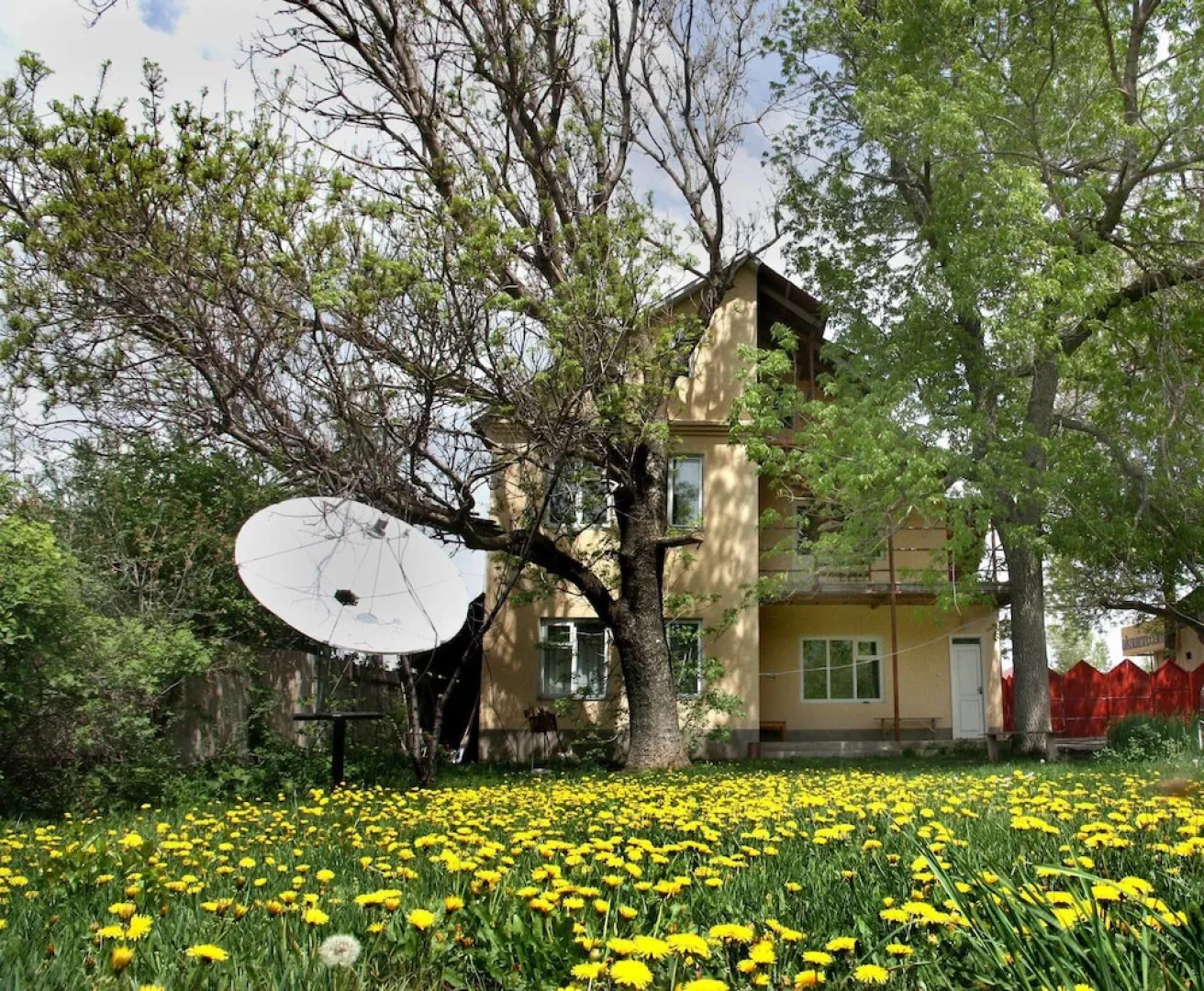 Дом Жени и Люды — Zhenya & Lyuda's boarding house