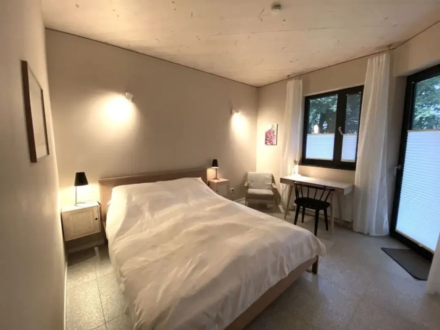 Super Nice Holiday Home by the Lake