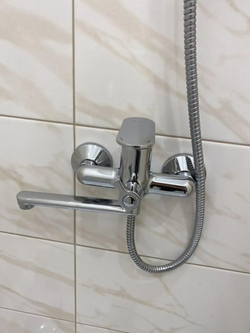 Желтый Нарцисс на улице Уральская