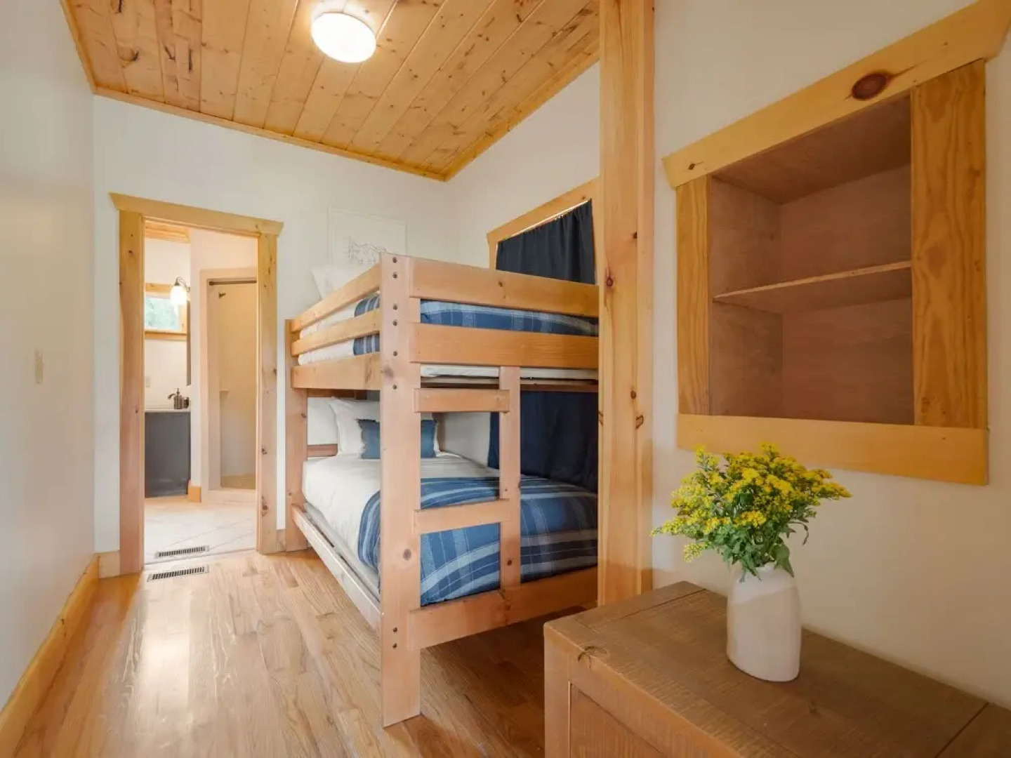 Red Oak by AvantStay Secluded Home w Gorgeous Views Pool Hot Tub Large Deck