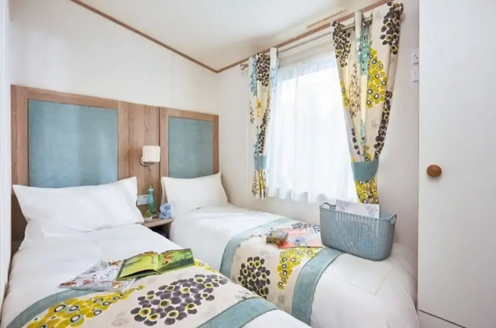 Bay View 37 Oceans Edge by PRL Lodge Hire