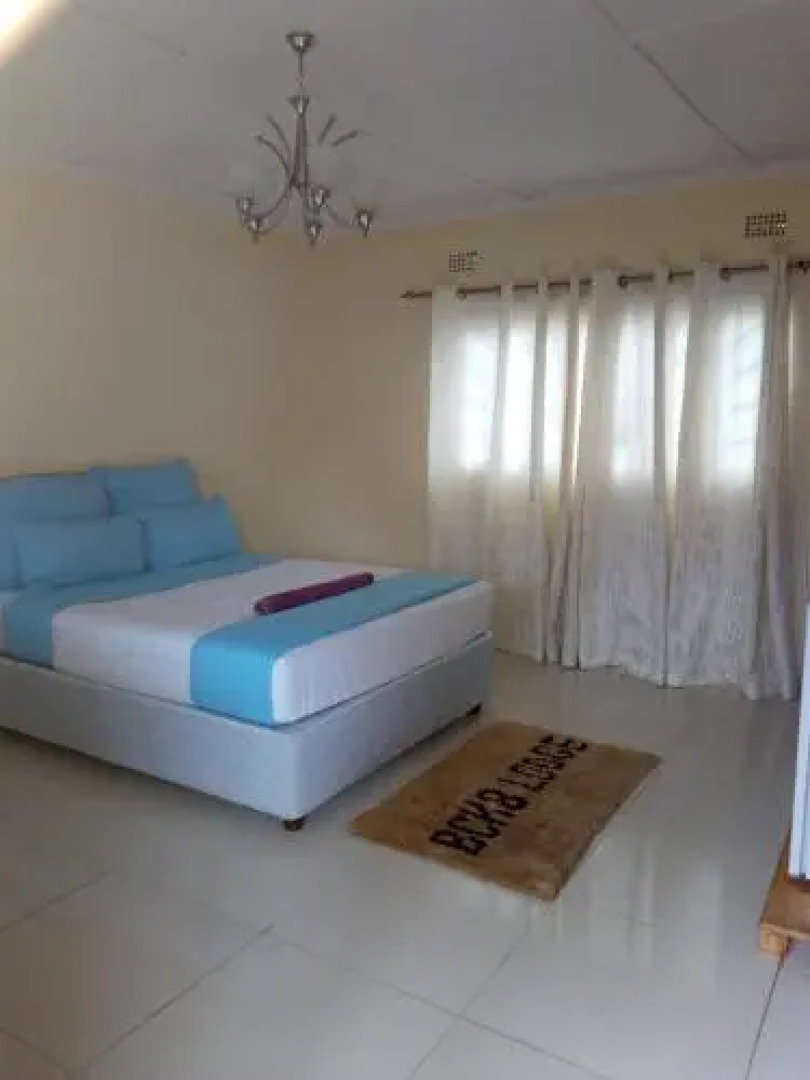 Bck8 Executive Lodge