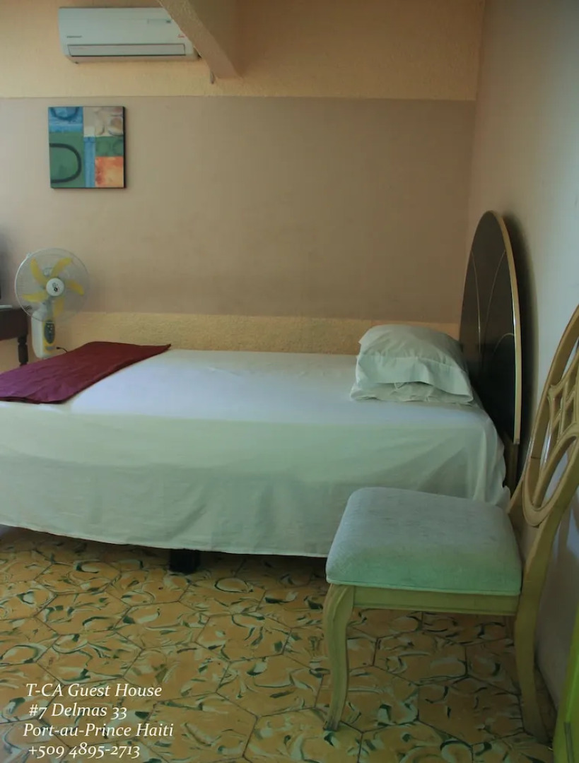 T-CA Guest House & Resto