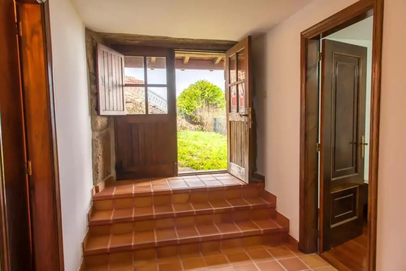 House with 3 Bedrooms in a Porteliñas, with Wonderful Mountain View, Private Pool, Enclosed Garden - 55 Km From the Beach