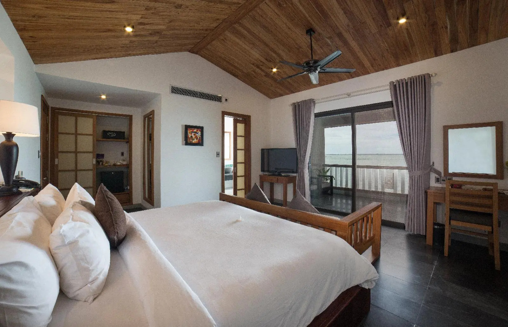 Vedana Lagoon Resort and Spa