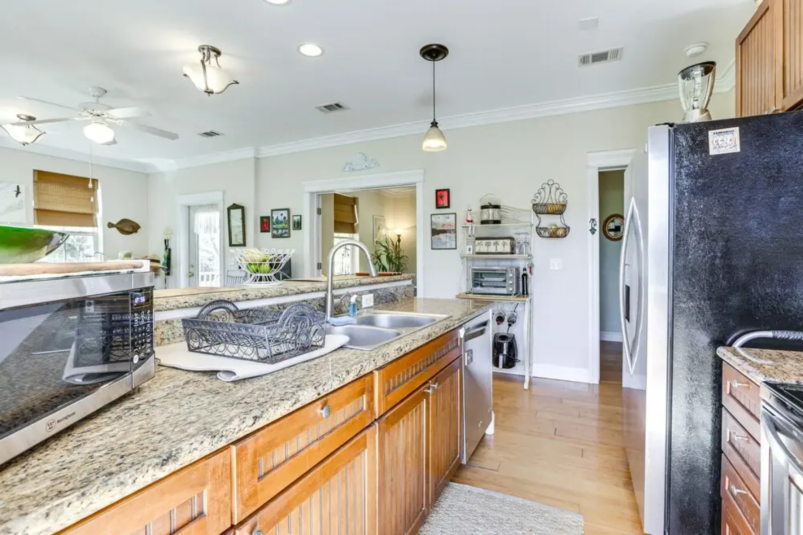 Lovely Carrabelle Home w/ Lake Views & Pool Access