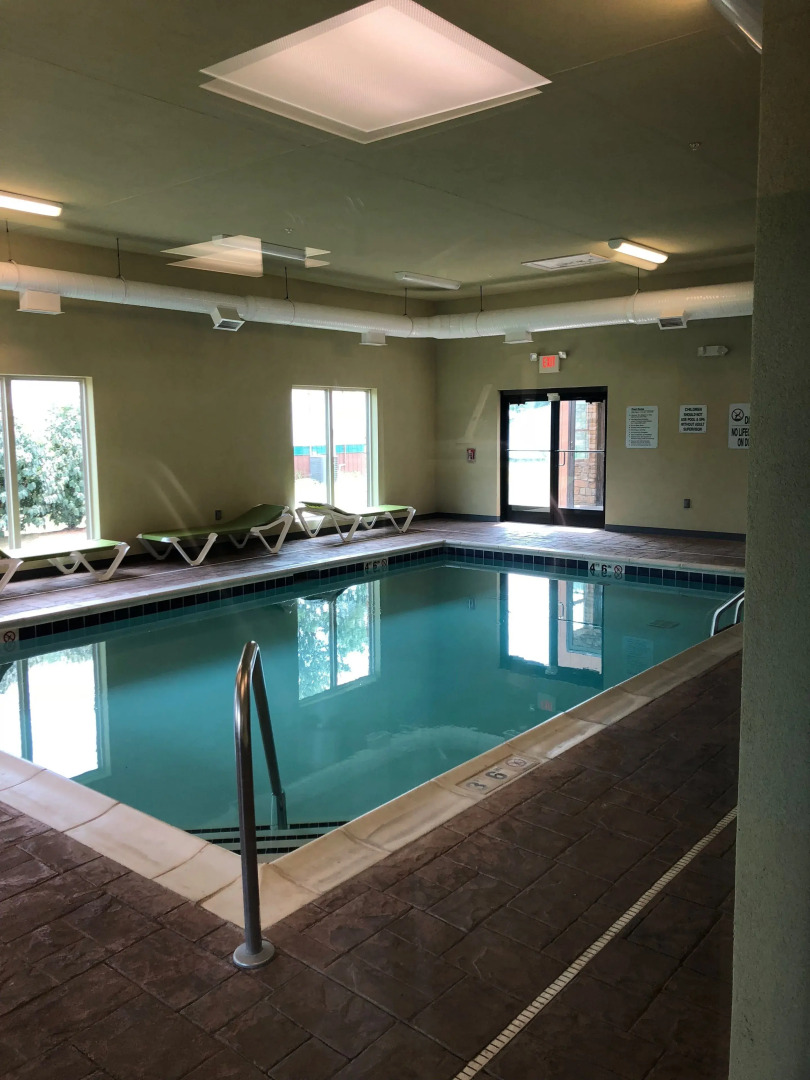 Country View Inn & Suites