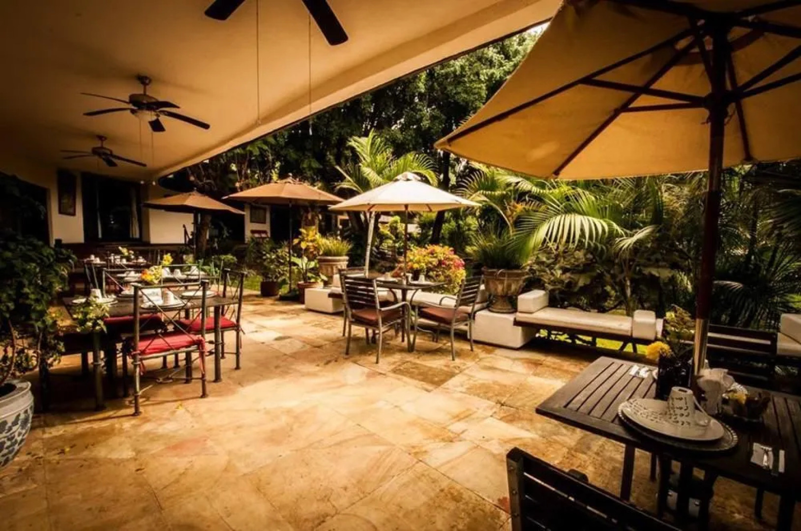 Los Tulipanes Hotel Boutique