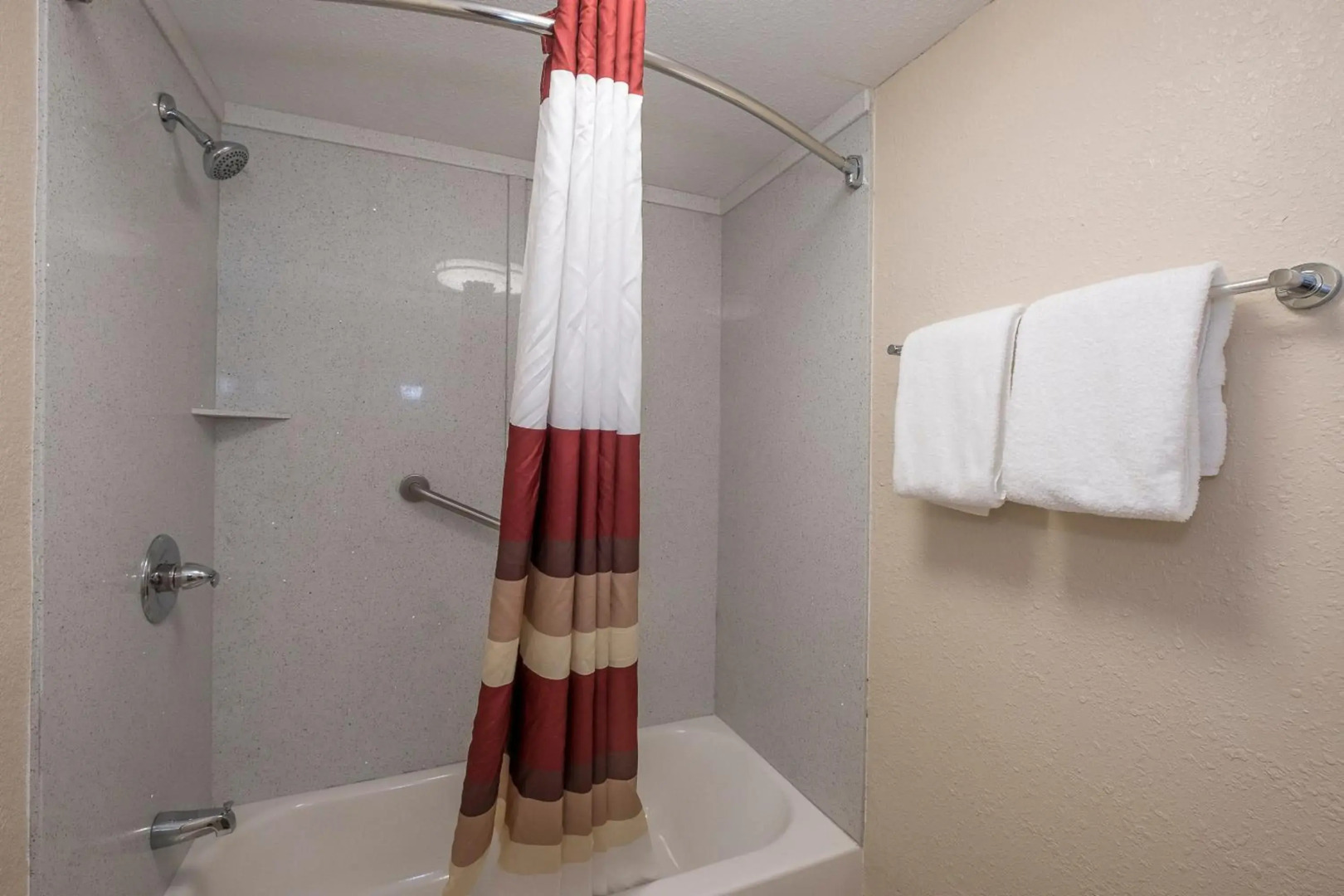 Red Roof Inn PLUS+ & Suites Knoxville West-Cedar Bluff