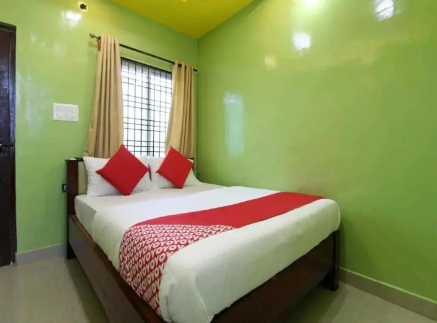 Mahalakshmi Lodge & Hotel