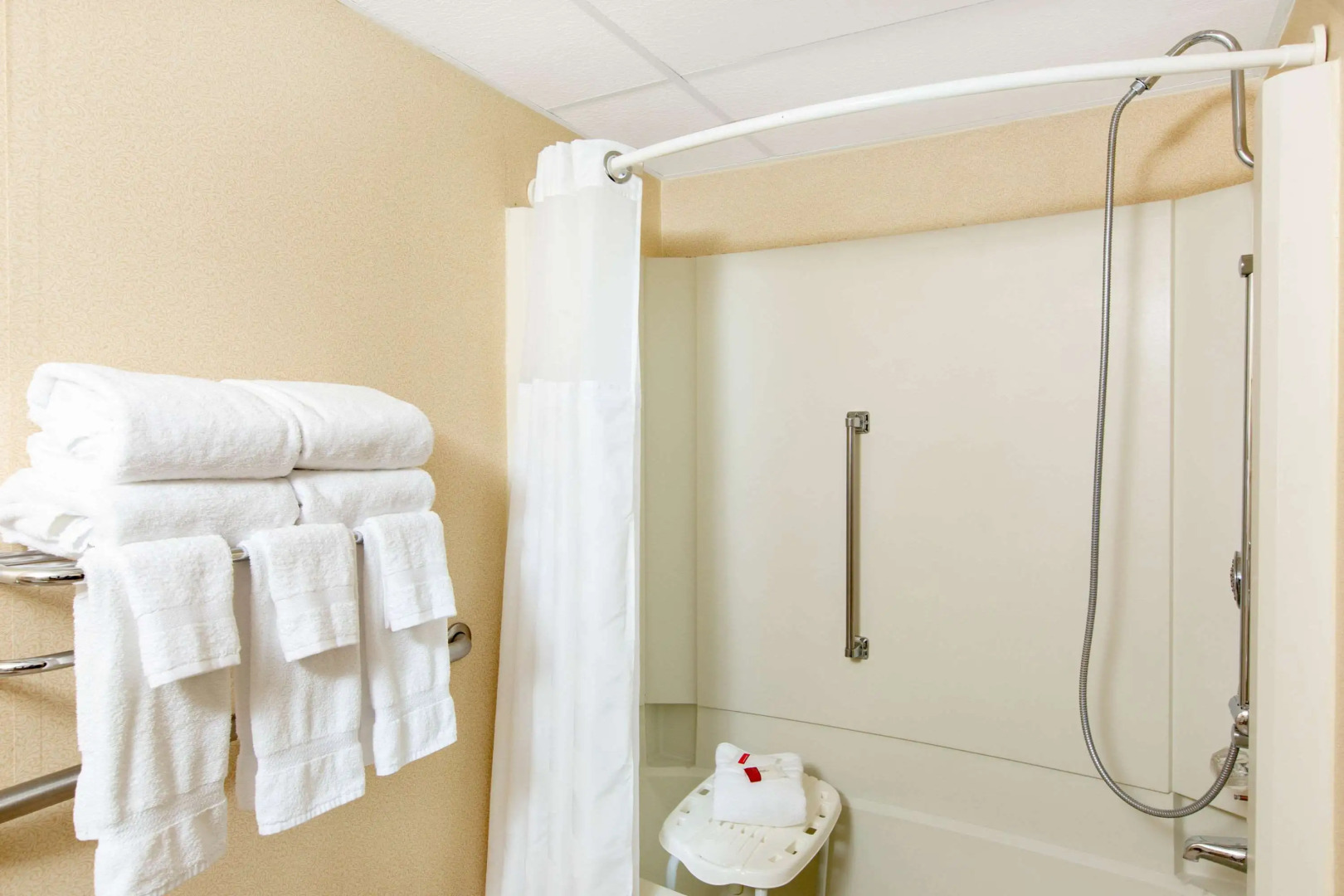 Ramada by Wyndham Midtown Grand Island