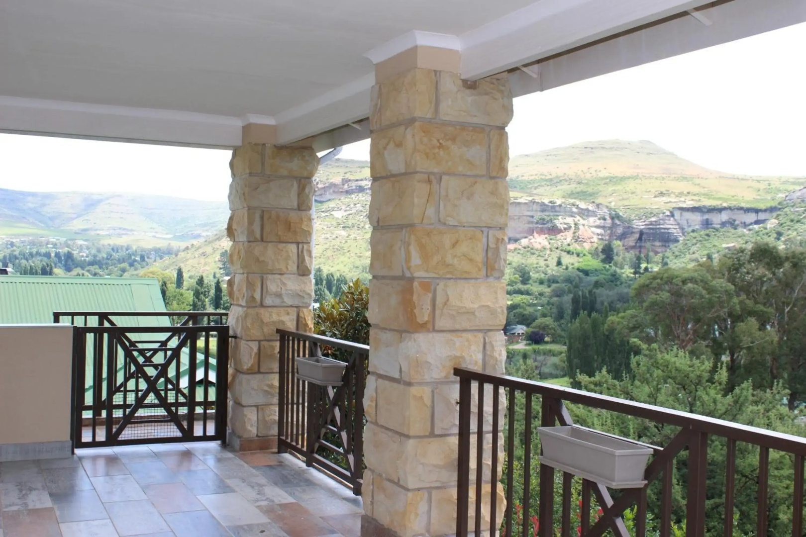 Sunbird Haven Self-Catering Sleeps 8