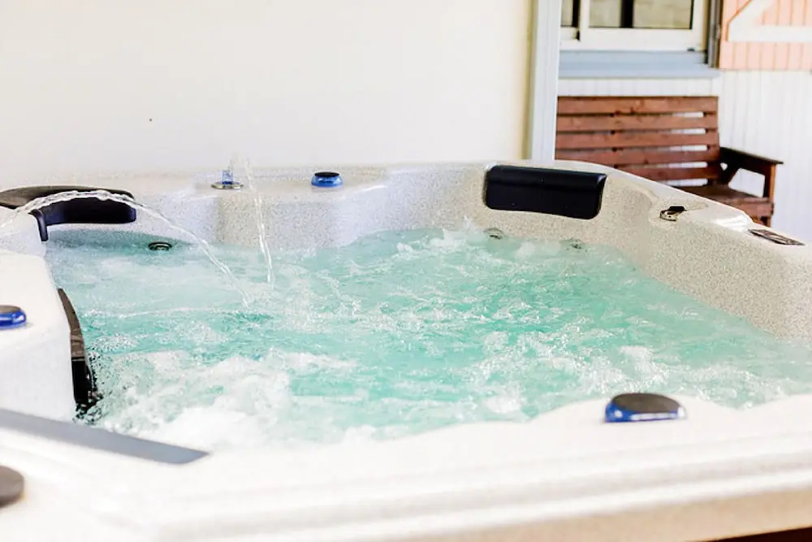 House With 5 Bedrooms in Saint joseph, With Wonderful sea View and Enclosed Garden Near the Beach