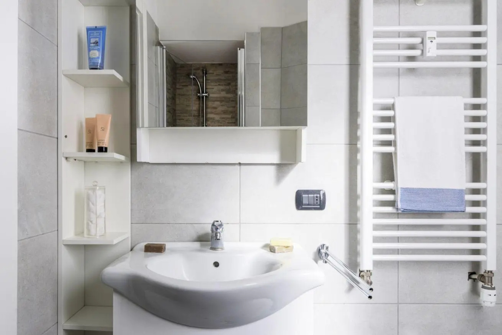 Pascoli Apartment - Wifi - A.C.